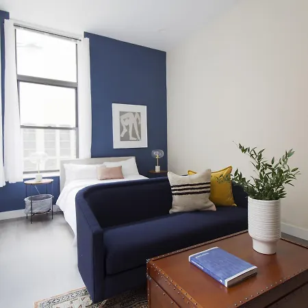 Studio On Arch Street Apt 2c