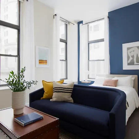 Studio On Arch Street Apt 2c *