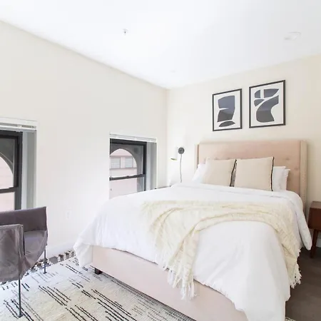 Apartment One-bedroom On Arch Street Apt 5a Boston