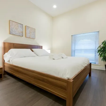 Simple Downtown Crossing Suites By Sonder