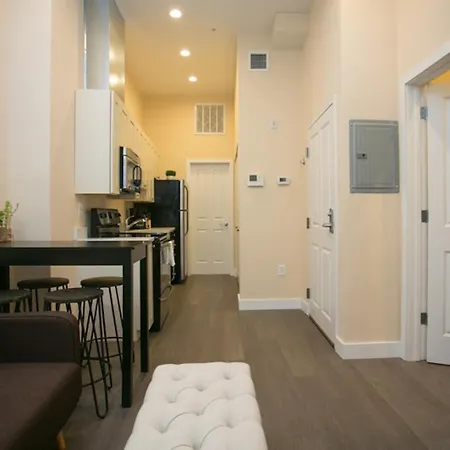 Simple Downtown Crossing Suites By Sonder