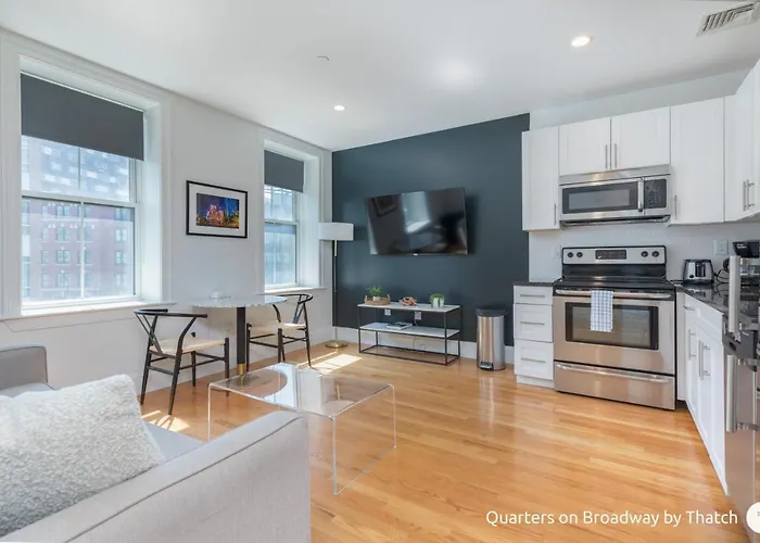 West Broadway Quarters By Thatch