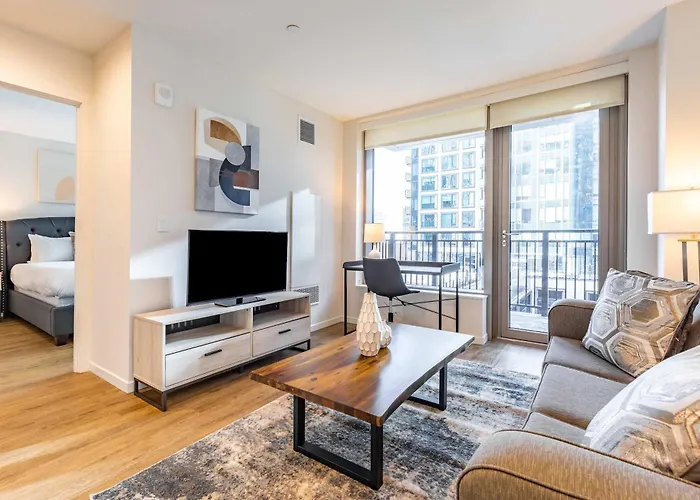 Full Private Apt Downtown Seaport