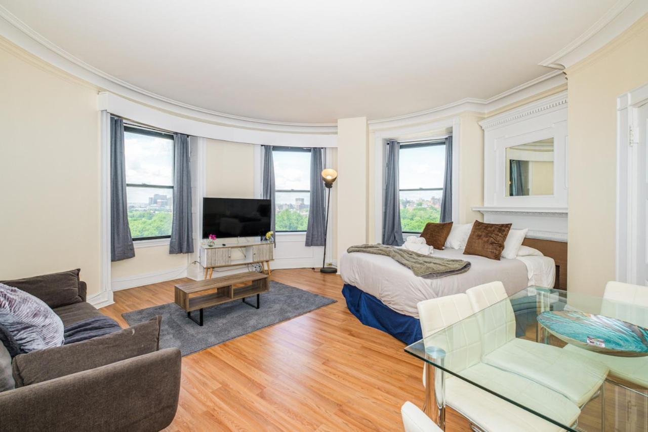 Furnished In Downtown Apartment