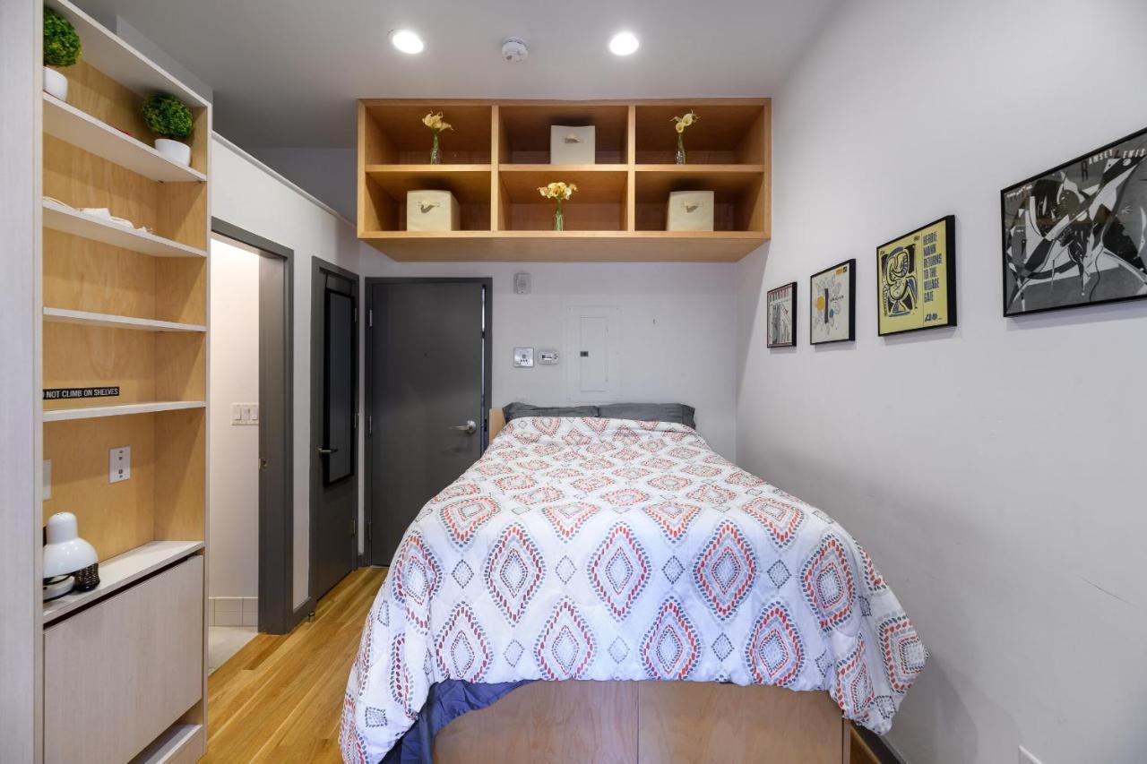 Small Fully Equipped Contemporary Near Mgh Boston