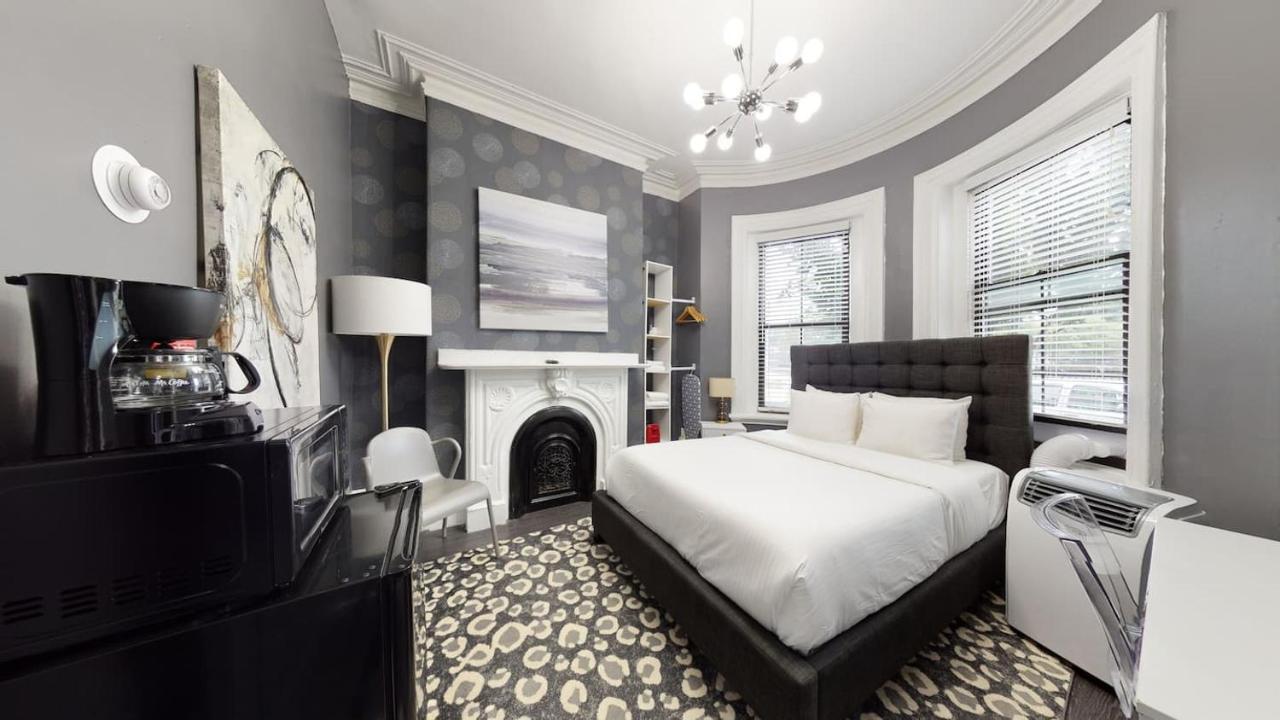 Bay Village Apartment