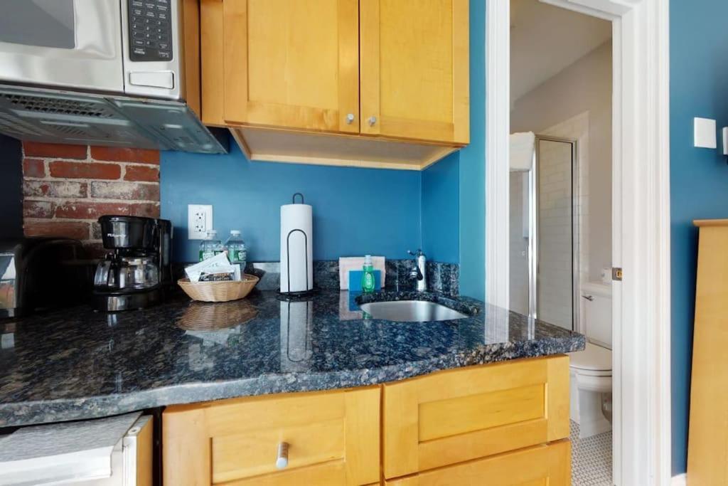 Apart-hotel Centrally Located In The Southend, #25 Boston