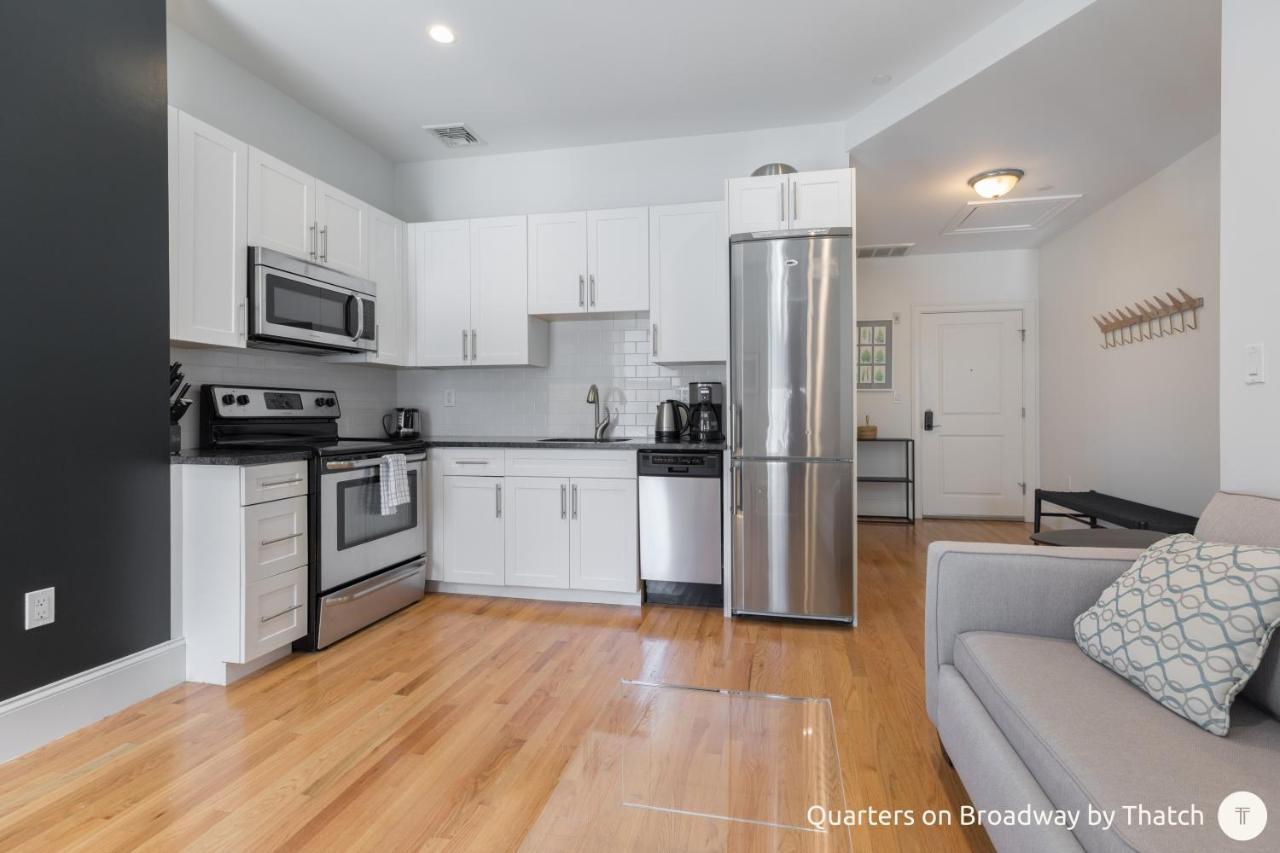 West Broadway Quarters By Thatch Apartment *