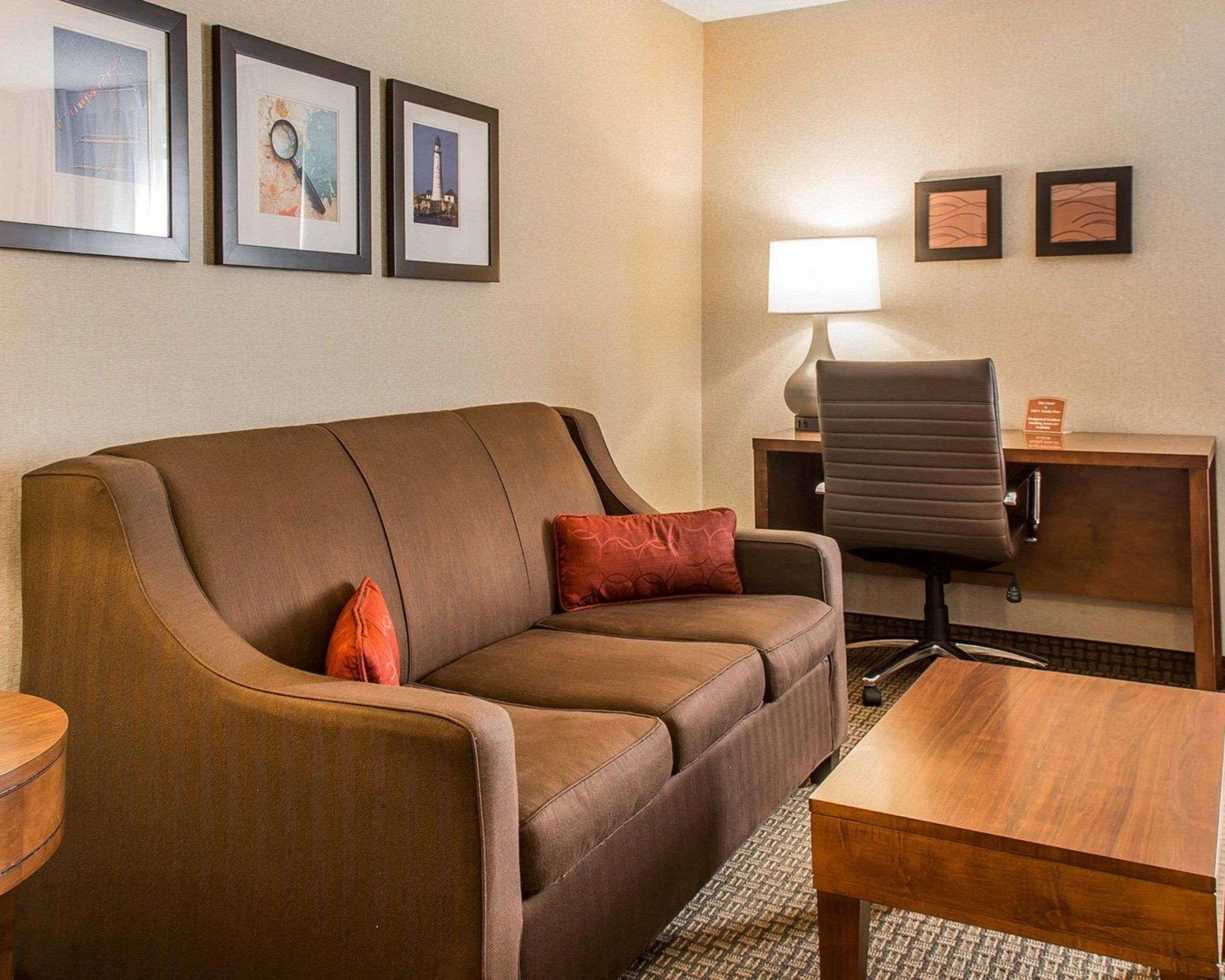 Comfort Hotel 2*