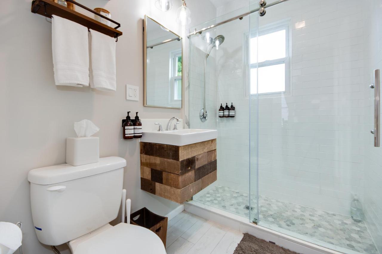 Apartment Three Bedroom *