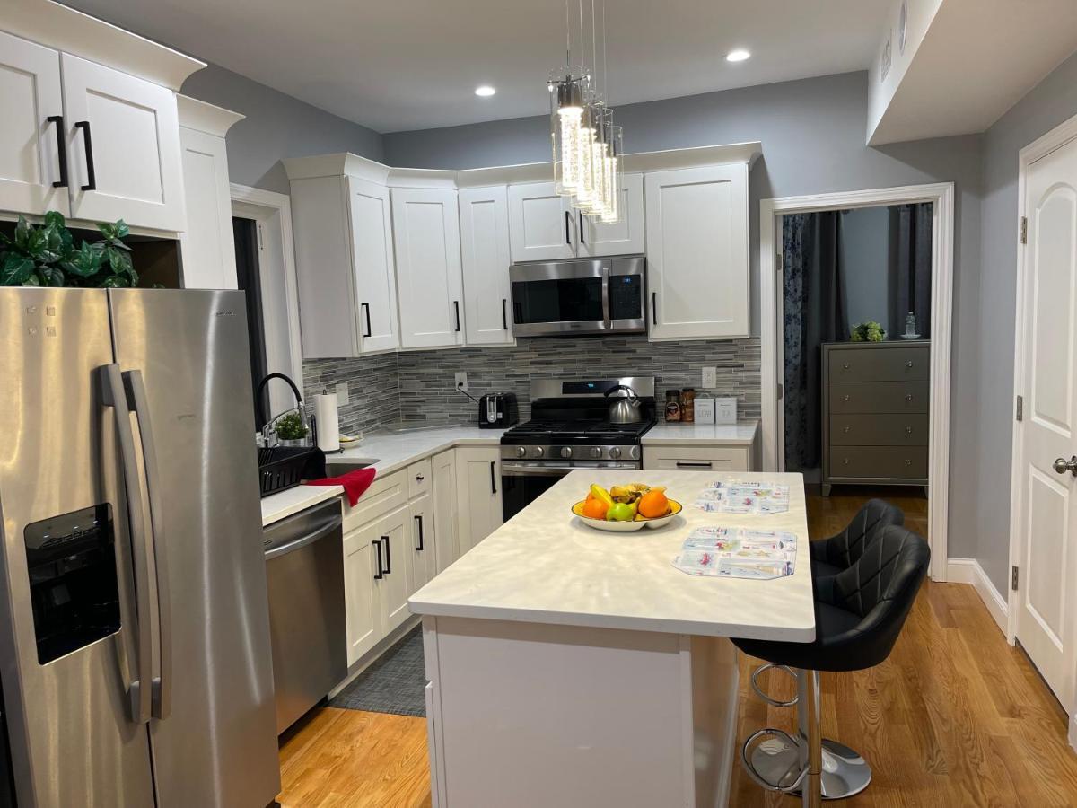 Brand New Luxury Near Downtown Maison d'hôtes