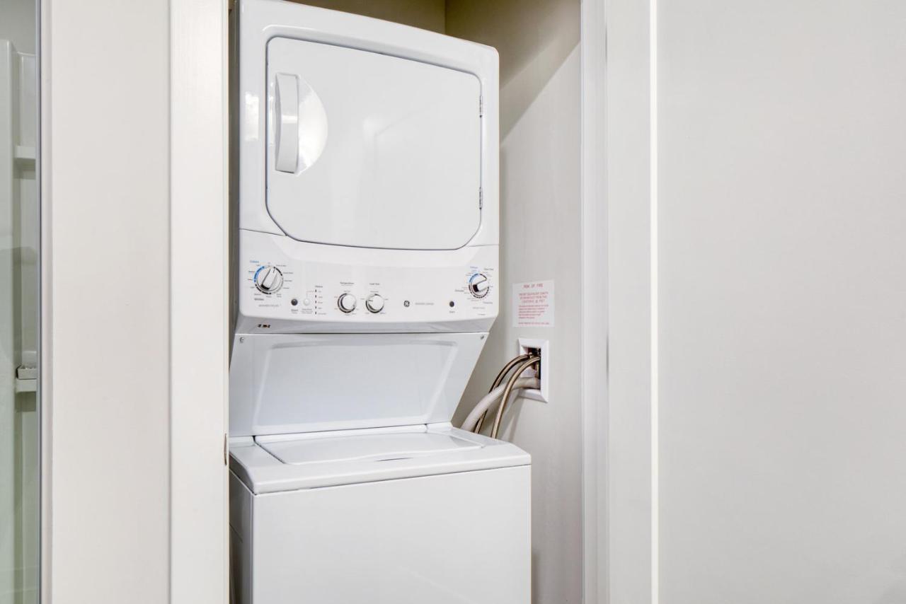 Brighton 1br W Wd Gym Nr T Shops Dining Bos-436 Apartamento Boston
