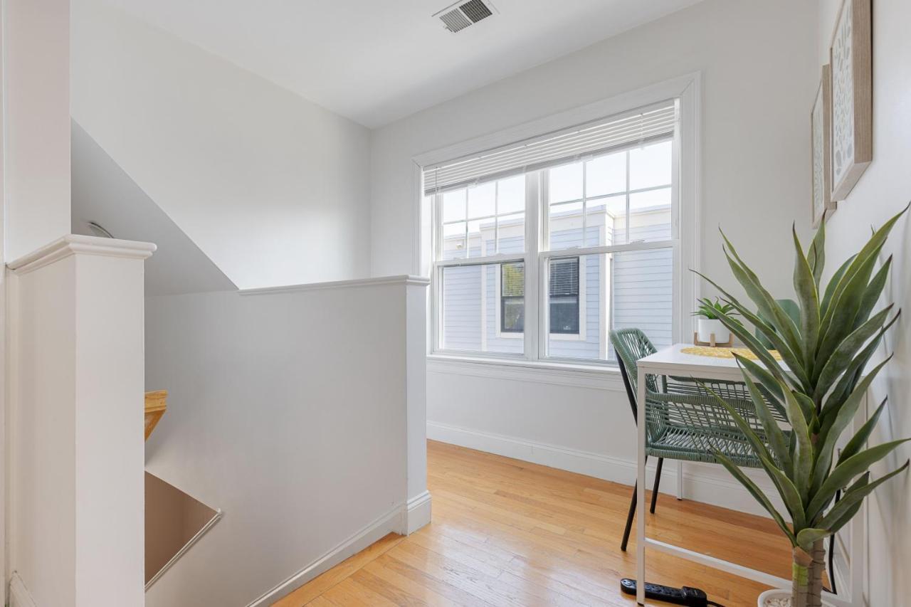 Apartment Amazing Family-friendly And Group-friendly #thebackdorch Boston