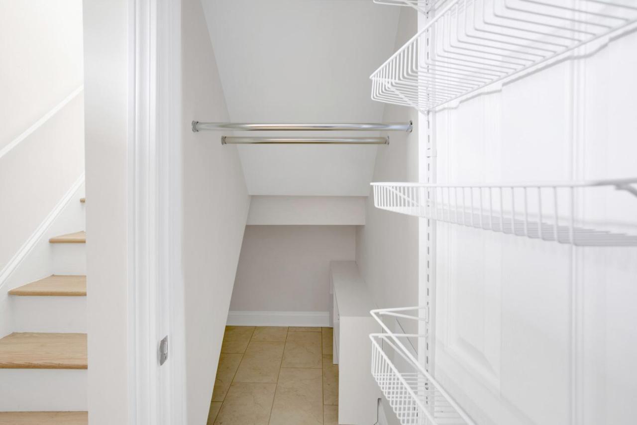 Spacious Chestationut Hill 1br W Wd Gym Bos-685