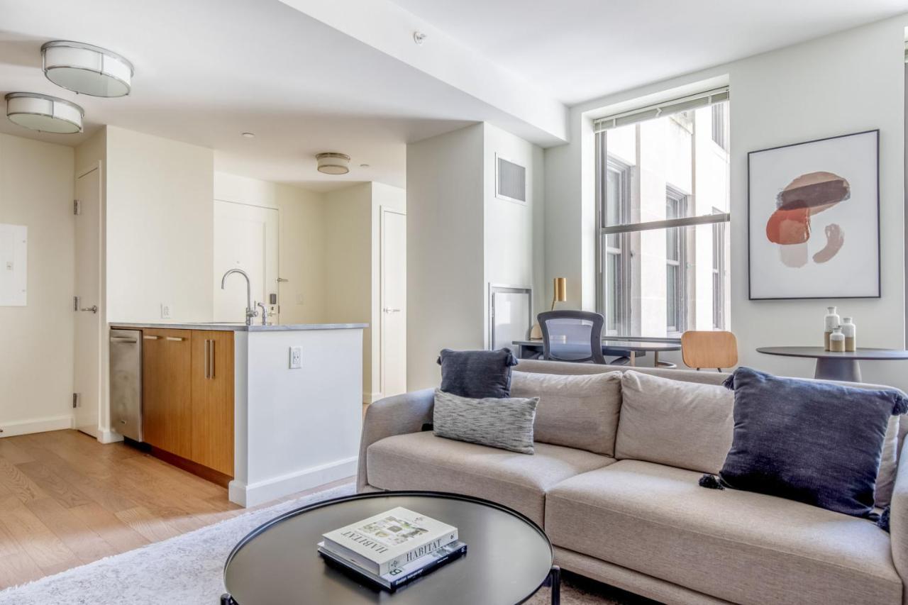 Apartment Back Bay 1br W Gym Wd Nr Dining Bos-883 Boston