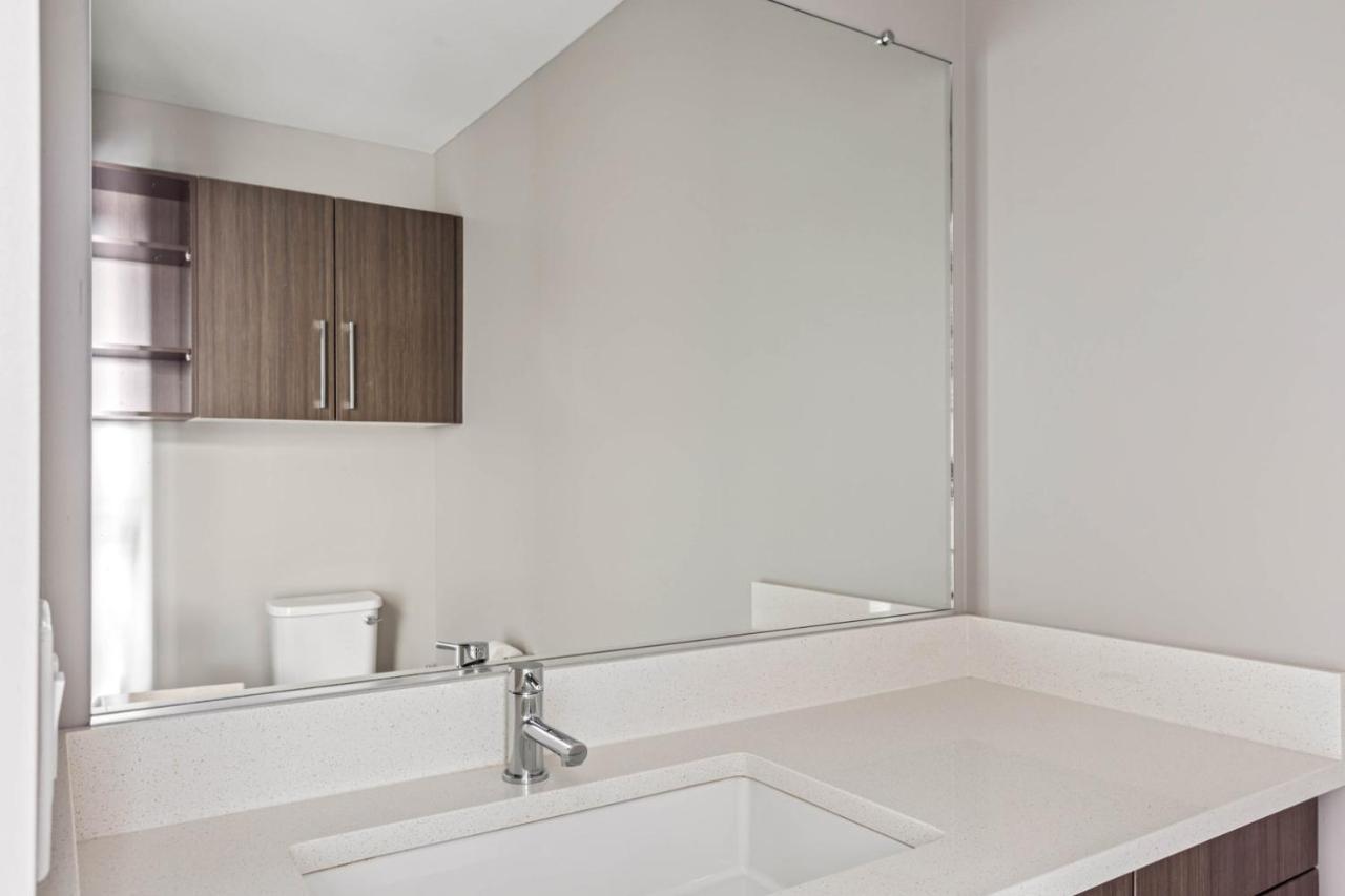 Apartment North Station 2br W Wd Gym Nr Td Garden Bos-131a