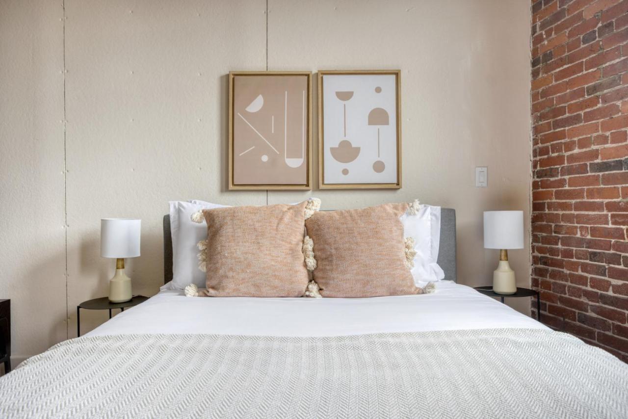 Stunning S End Bos-691 Apartment *