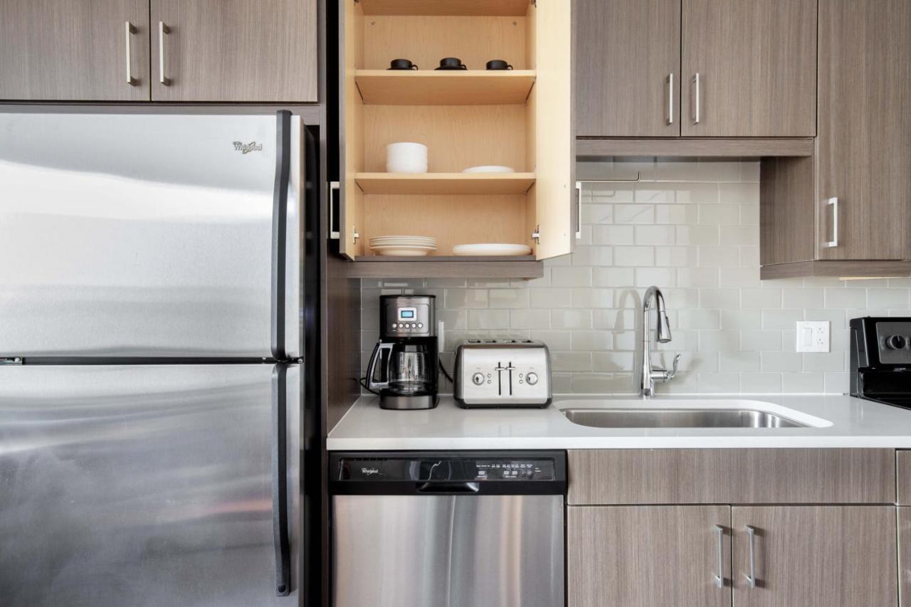 Back Bay W Gym Wd Nr Restaurants Bos-867 Apartment *