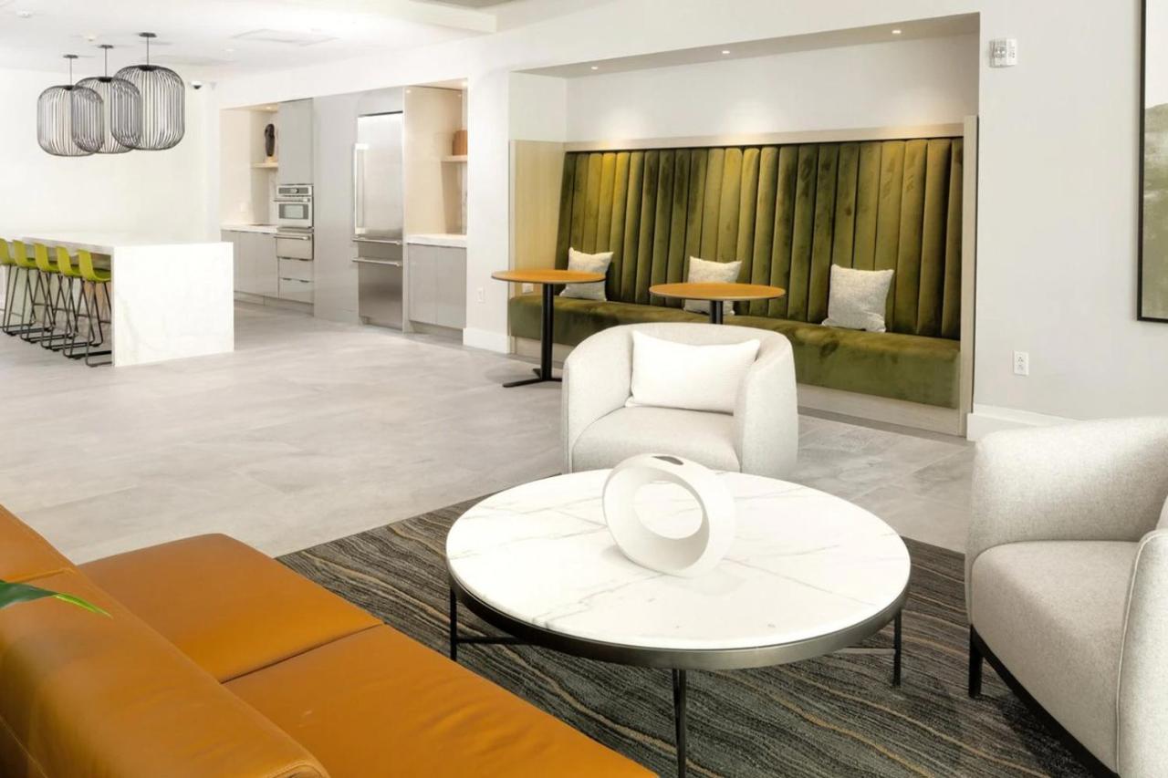 Back Bay W Gym Wd Nr Restaurants Bos-867 Apartment Boston