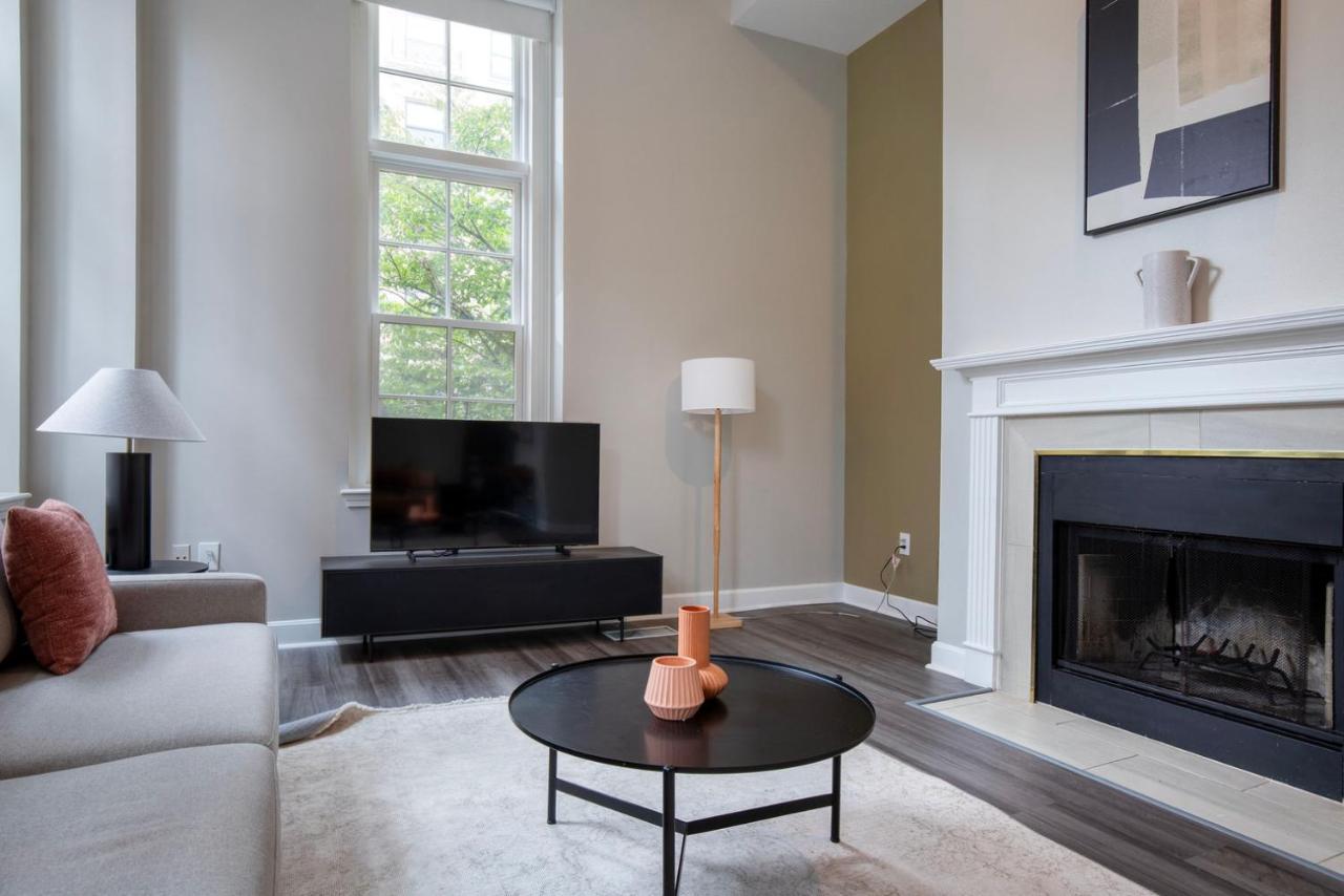 Back Bay 2br W Courtyard Gym Nr Restaurants Bos-895 * Boston