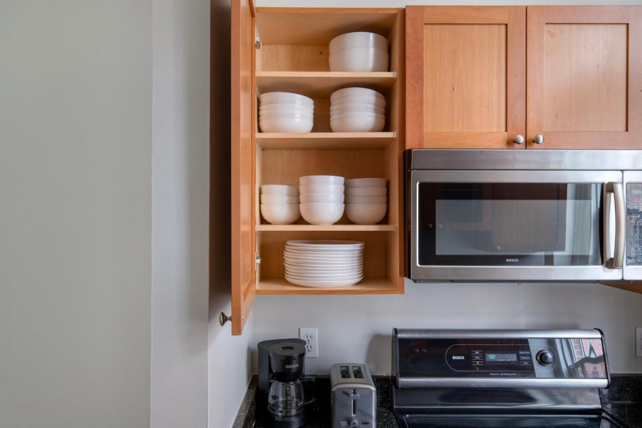 Apartment Back Bay 2br W Courtyard Gym Nr Restaurants Bos-895 Boston