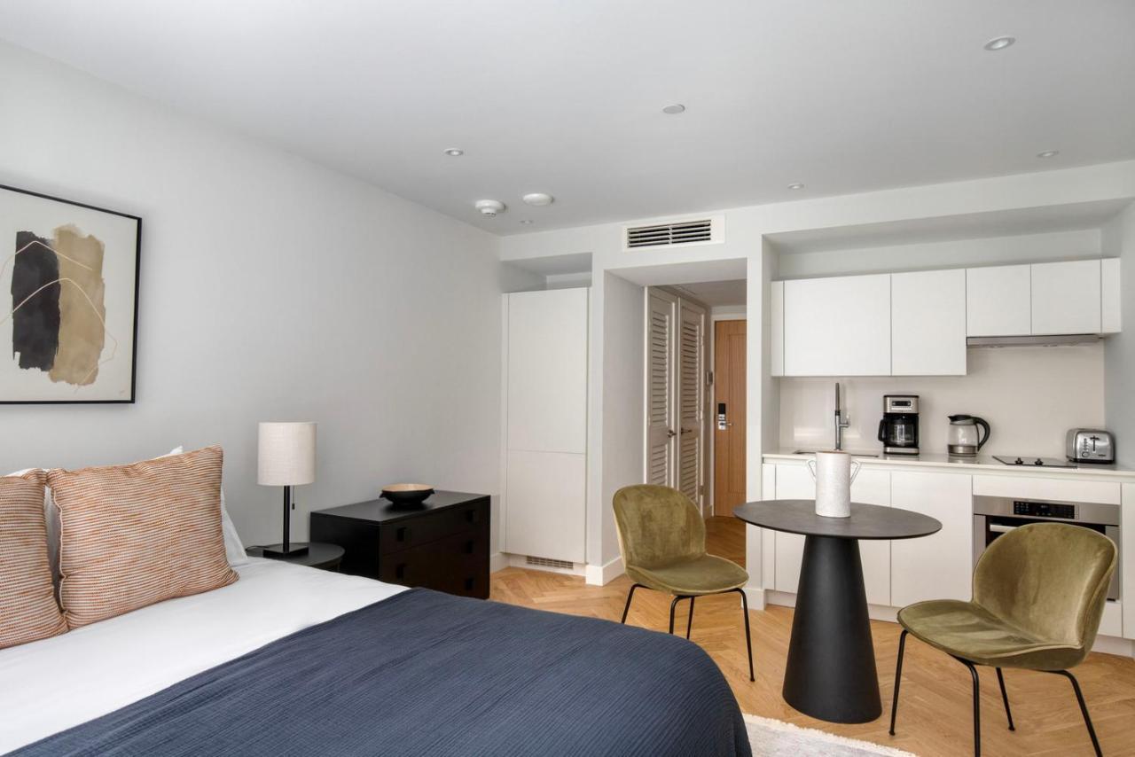 Apartment Back Bay Studio W Gym Nr Restaurants Shops Bos-901