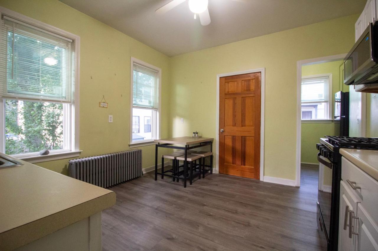 Apartment 2 Bedroom Close To And Cambridge With Free Parkings