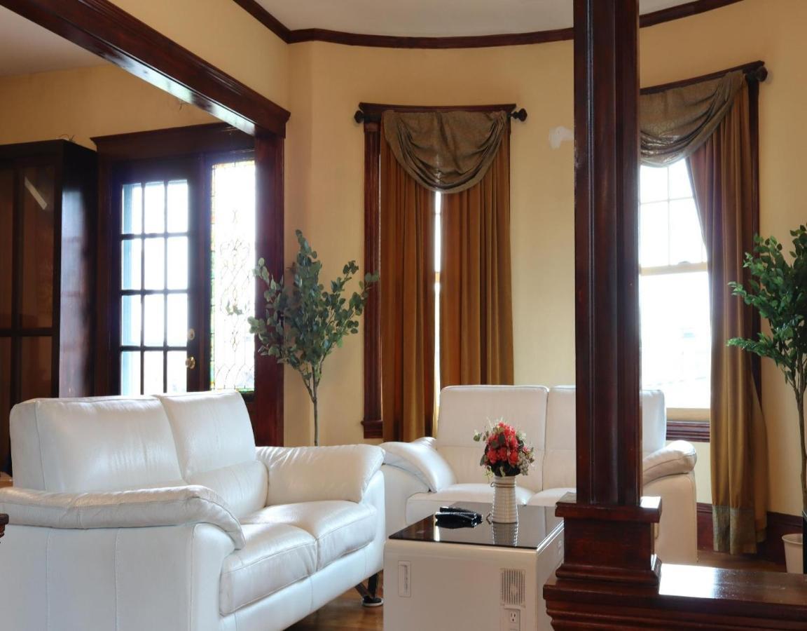Apartment Beautiful Victorian House, Great Views, Free Parking Boston