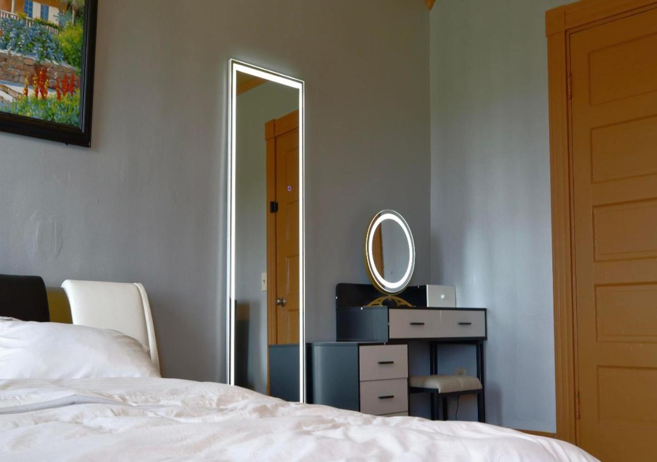 Apartment Beautiful Victorian House, Great Views, Free Parking Boston