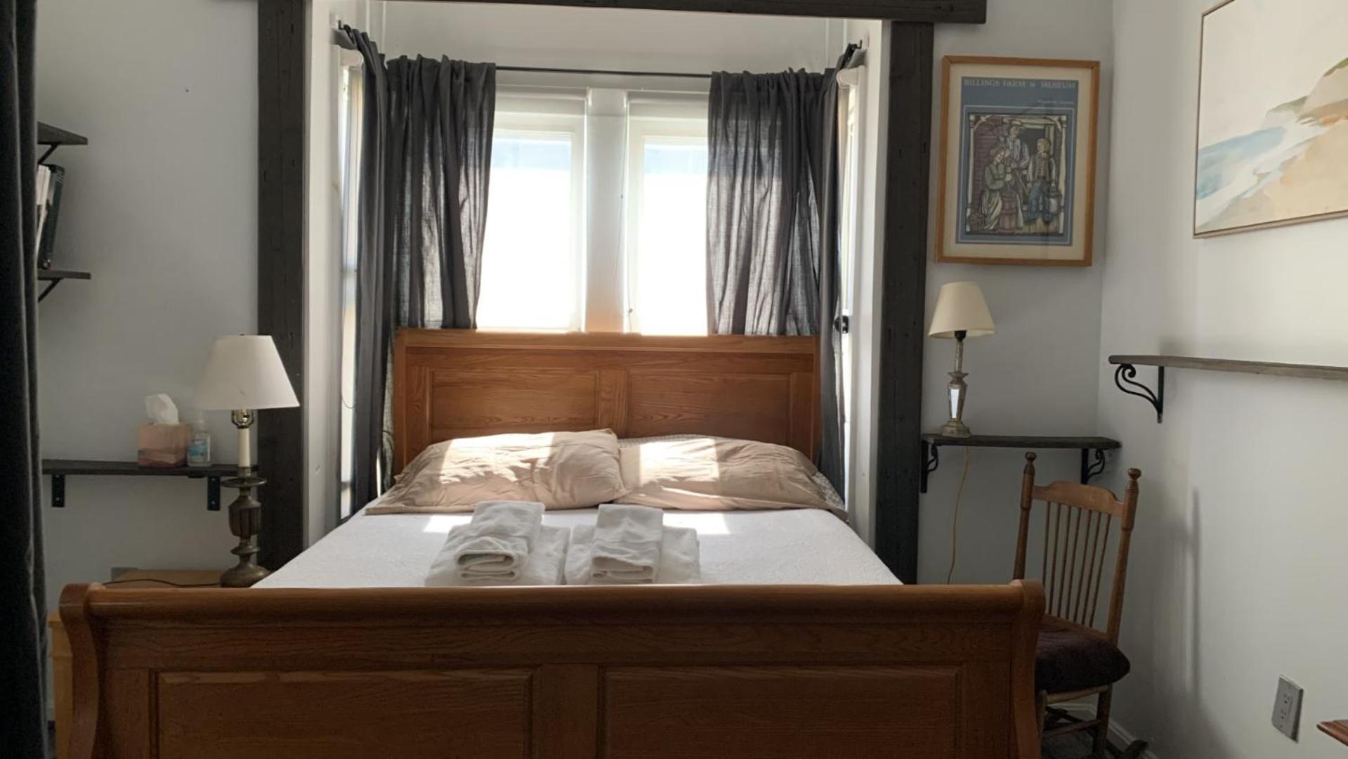 Private Rooms, Shared Bath In A Private Minutes From Logan Airport Boston