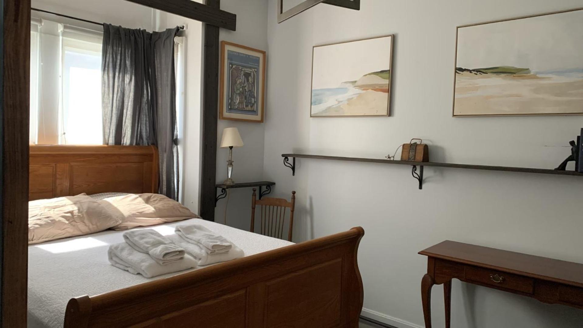 Homestay Private Rooms, Shared Bath In A Private Minutes From Logan Airport