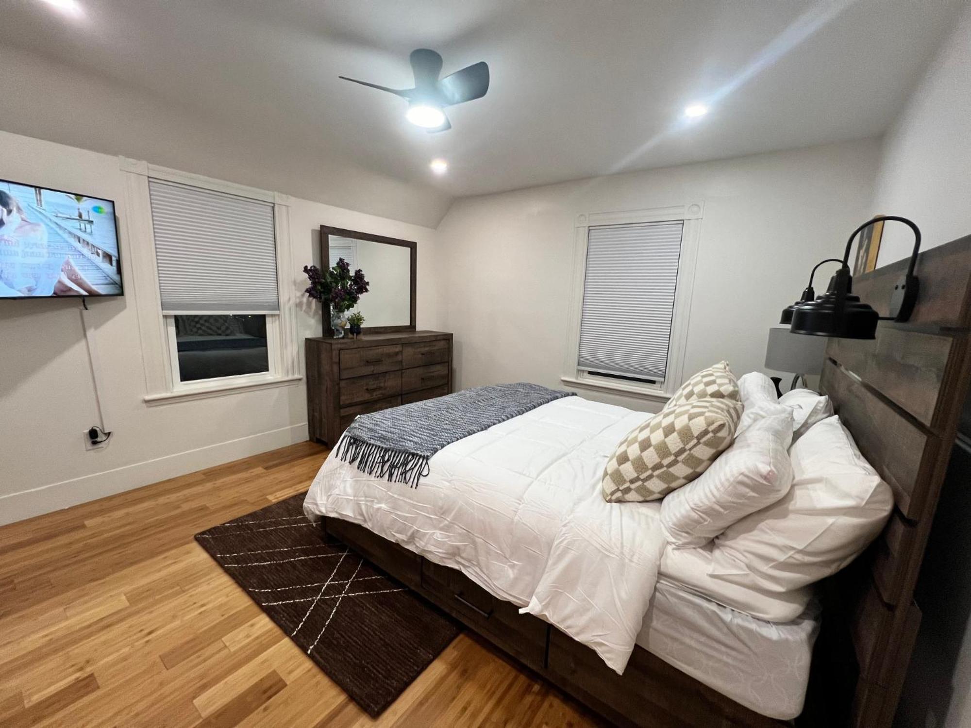 Holiday home Harvrd-mit-b.u./parkfree/single Family