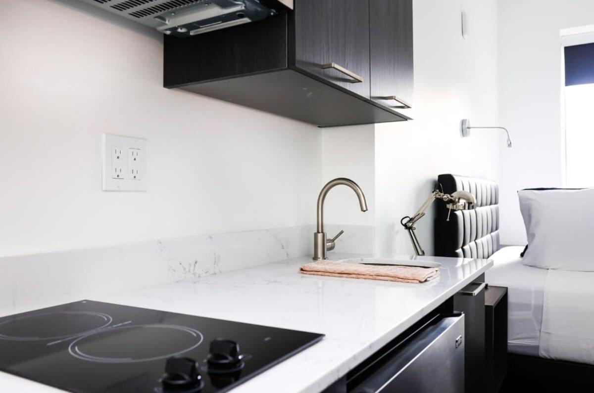 Stylish In Historic - Unit #406 Apartment