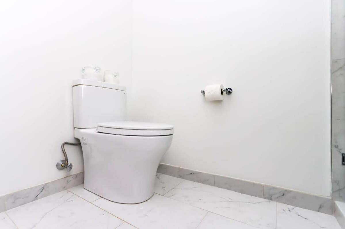 Stylish In Historic - Unit #406 *