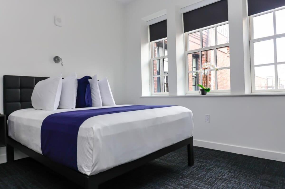 Stylish In Historic - Unit #406 Apartment *