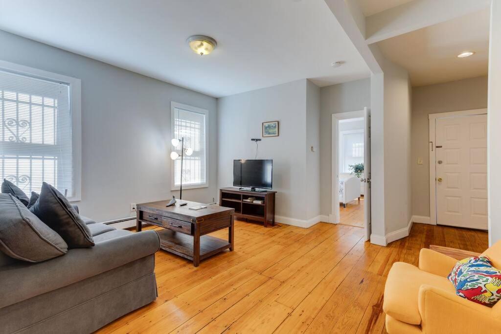 New! Near Mbta, 3mi To Fenway! * Boston