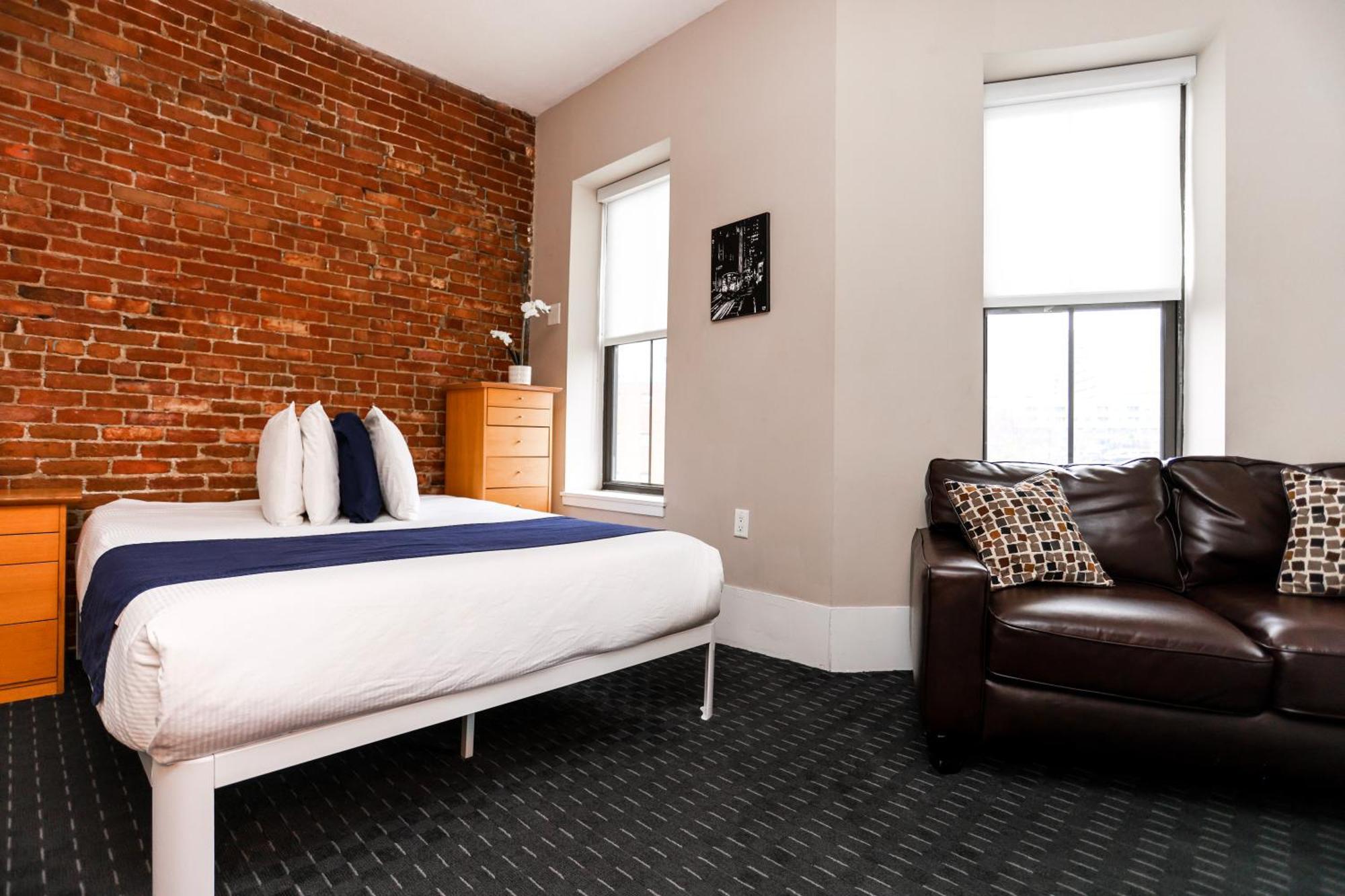 Cozy Downtown Studio, #41