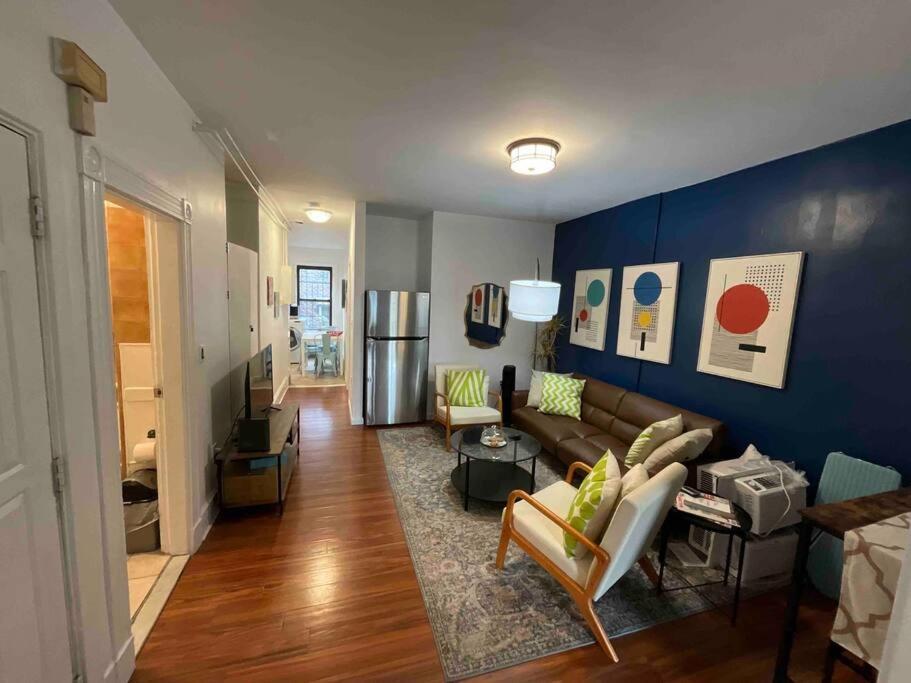 Furnished 3-bed 1-bath Private Apt In South End Apartment