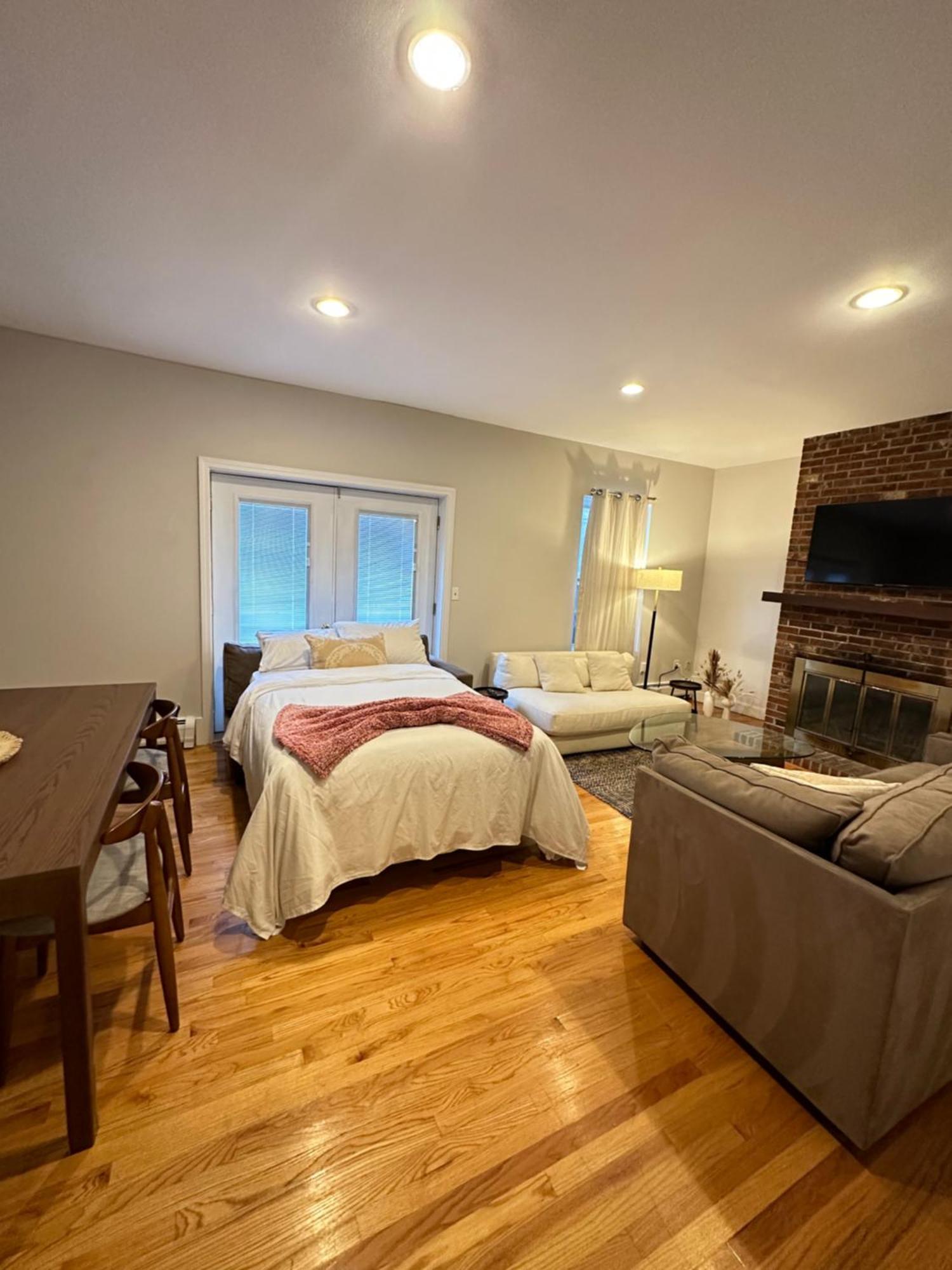 Town House Apartment *
