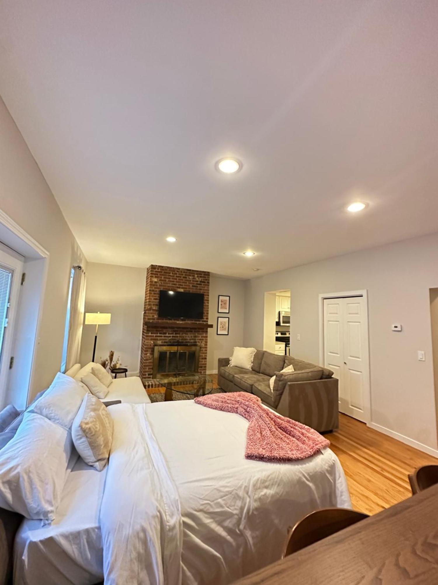 Apartment Town House