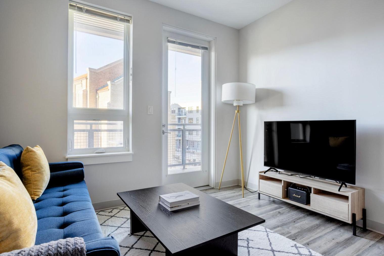 Brighton 2br W Gym Nr Line Dining Bos-982 *