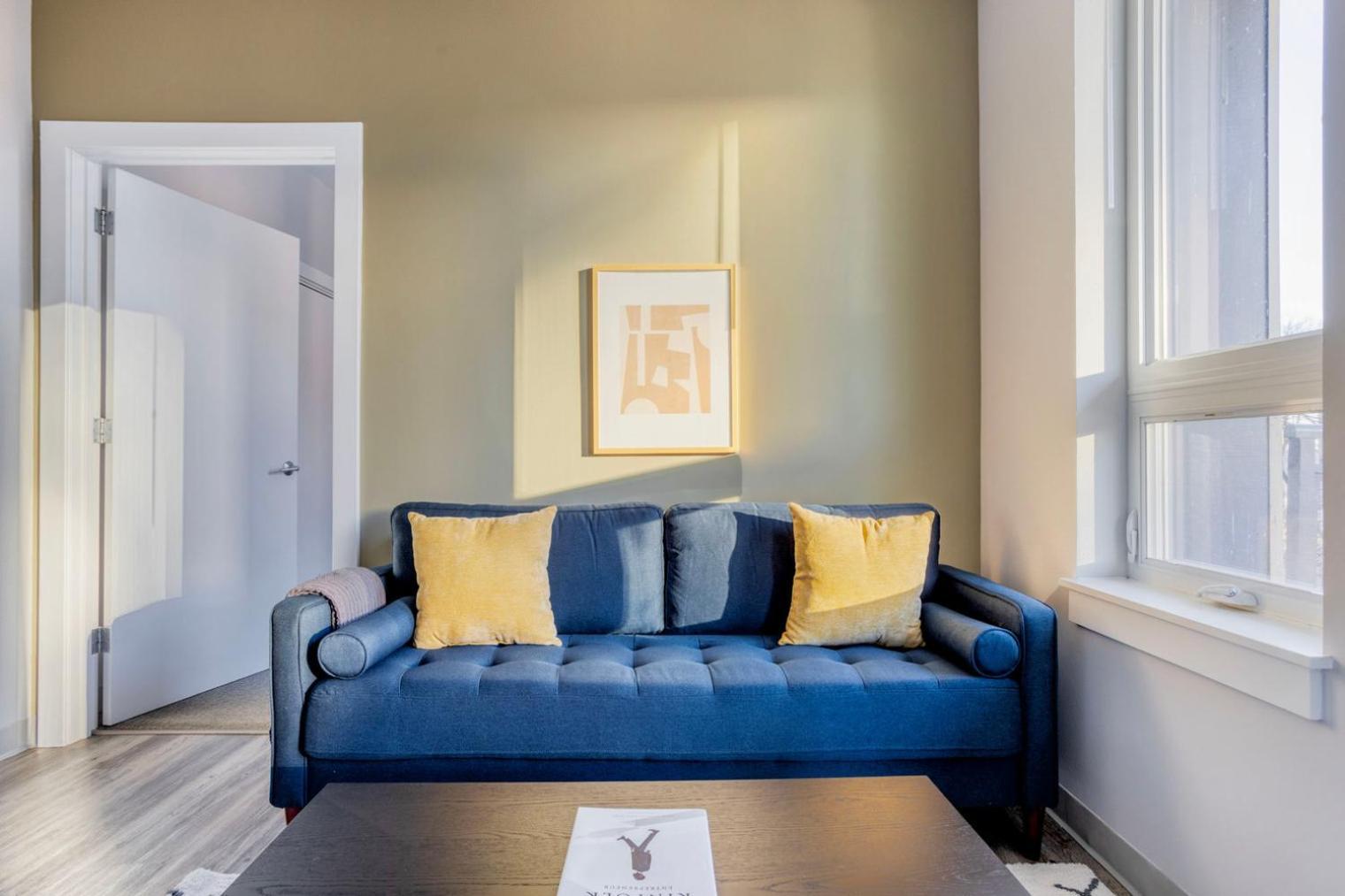 Apartment Brighton 2br W Gym Nr Line Dining Bos-982 *