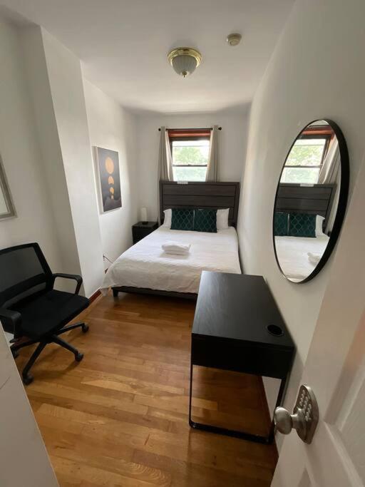 Furnished 3-bed 1-bath Private Apt In South End *