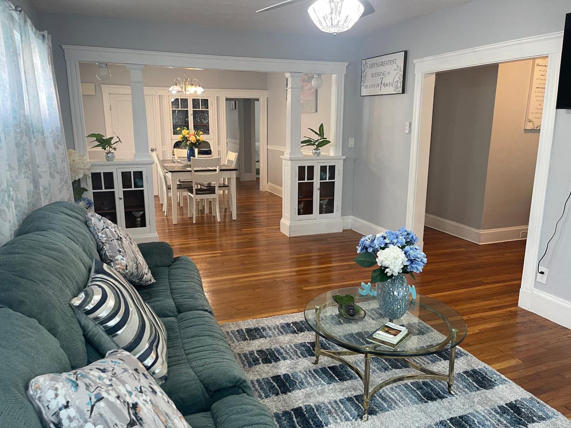 Apartment Luxury 2 Bedroom Private Boston