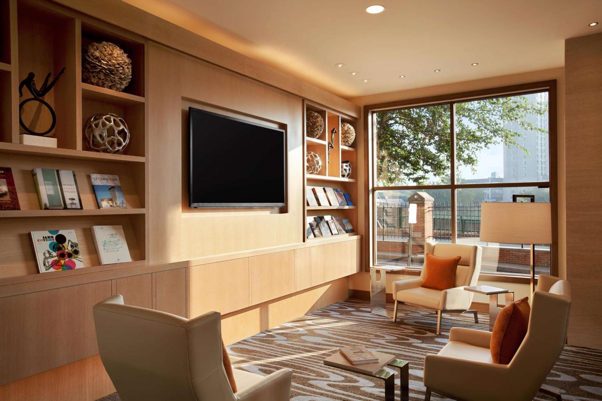 Doubletree By Hilton - Cambridge Hotel 4*