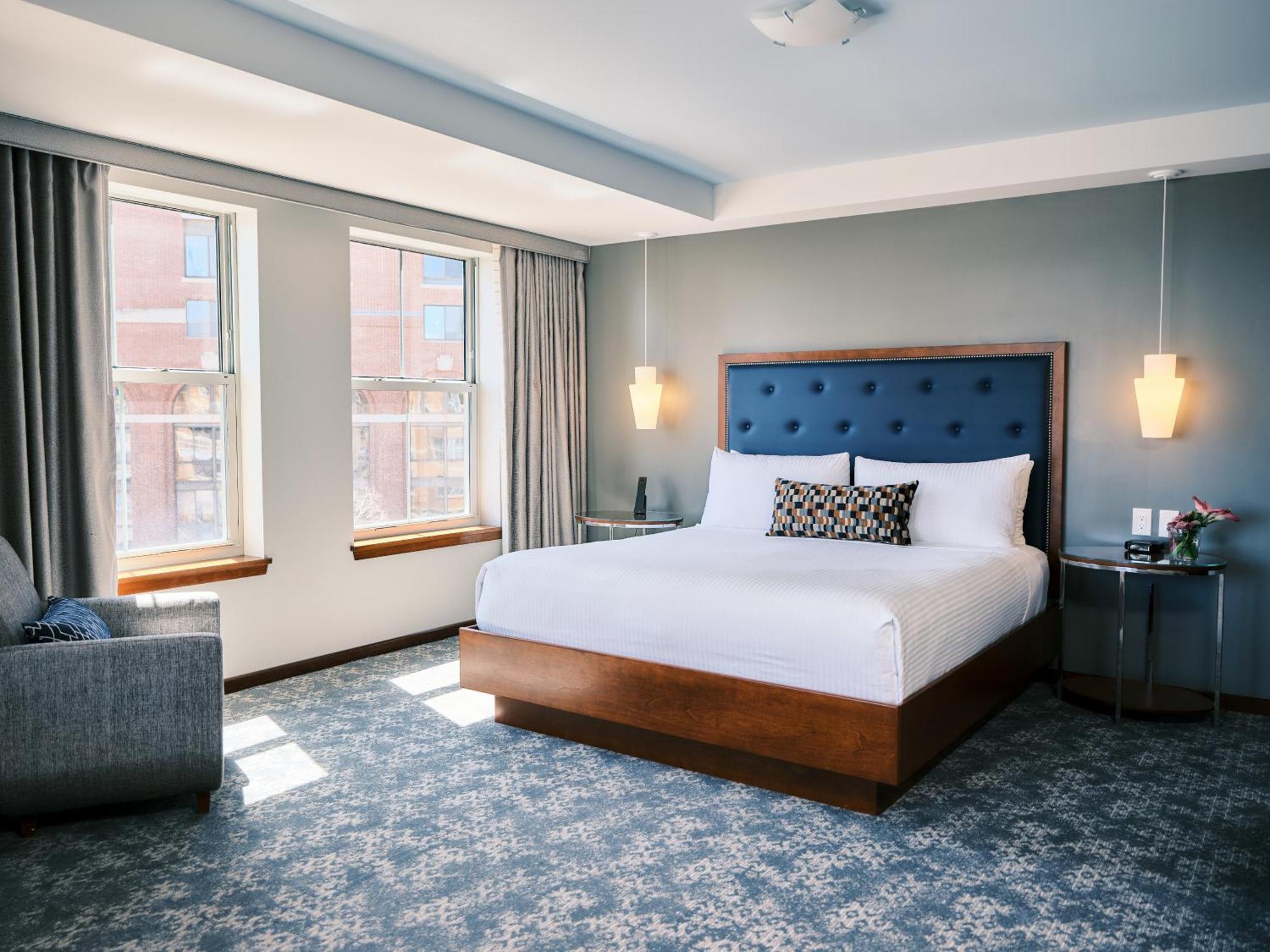 Battery Wharf Hotel, Waterfront Boston