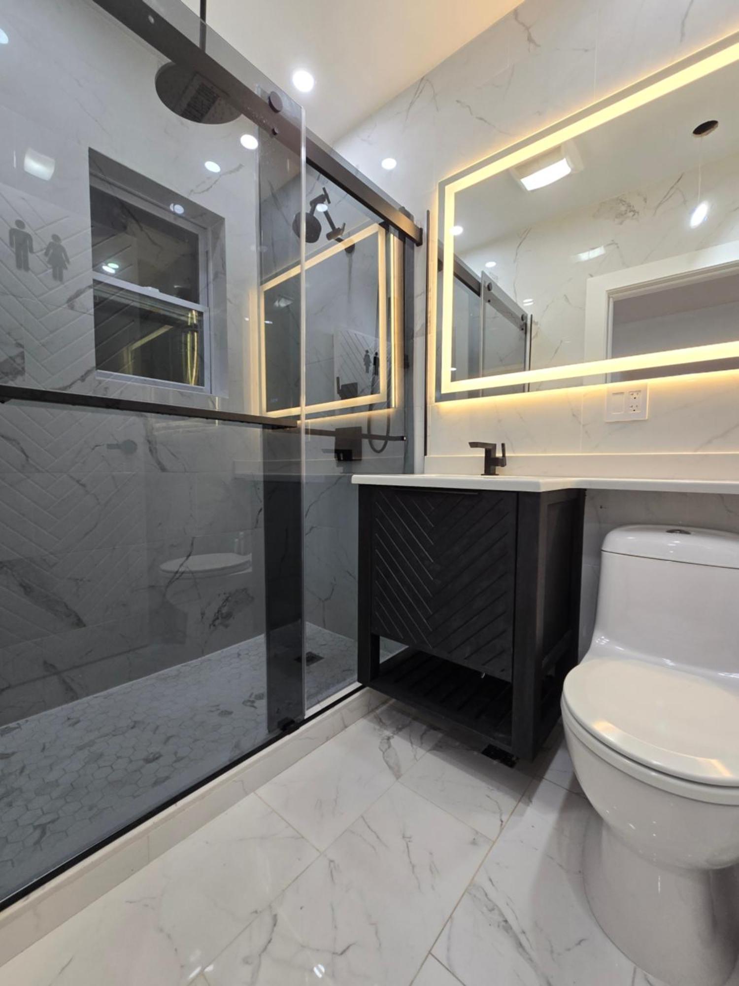 Beautiful Bedroom - New Renovation Homestay