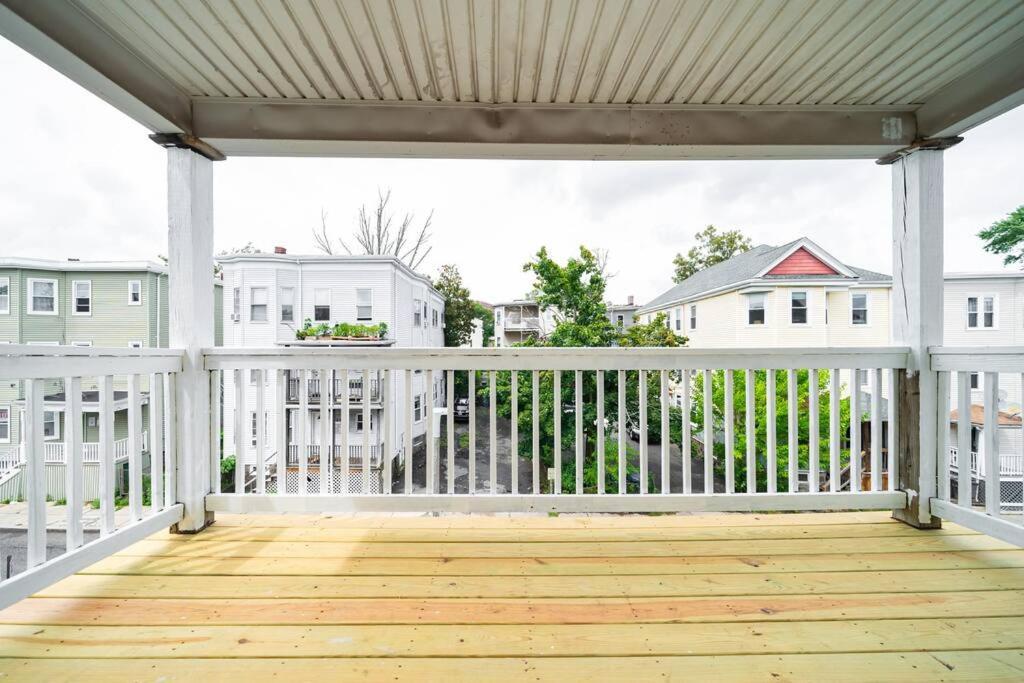 Tranquil 3Br Boston Apt W Balcony, Parking, Bathtub Near Franklin Park Zoo 303 Apartment *