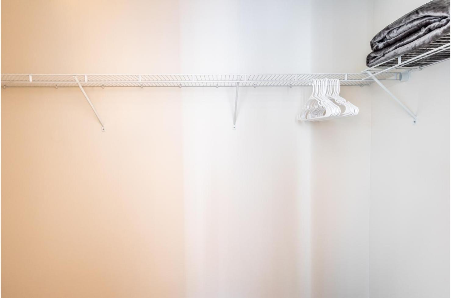 In Downtown Seaport Apartment