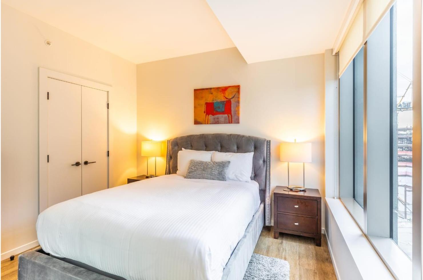 In Downtown Seaport Apartment *